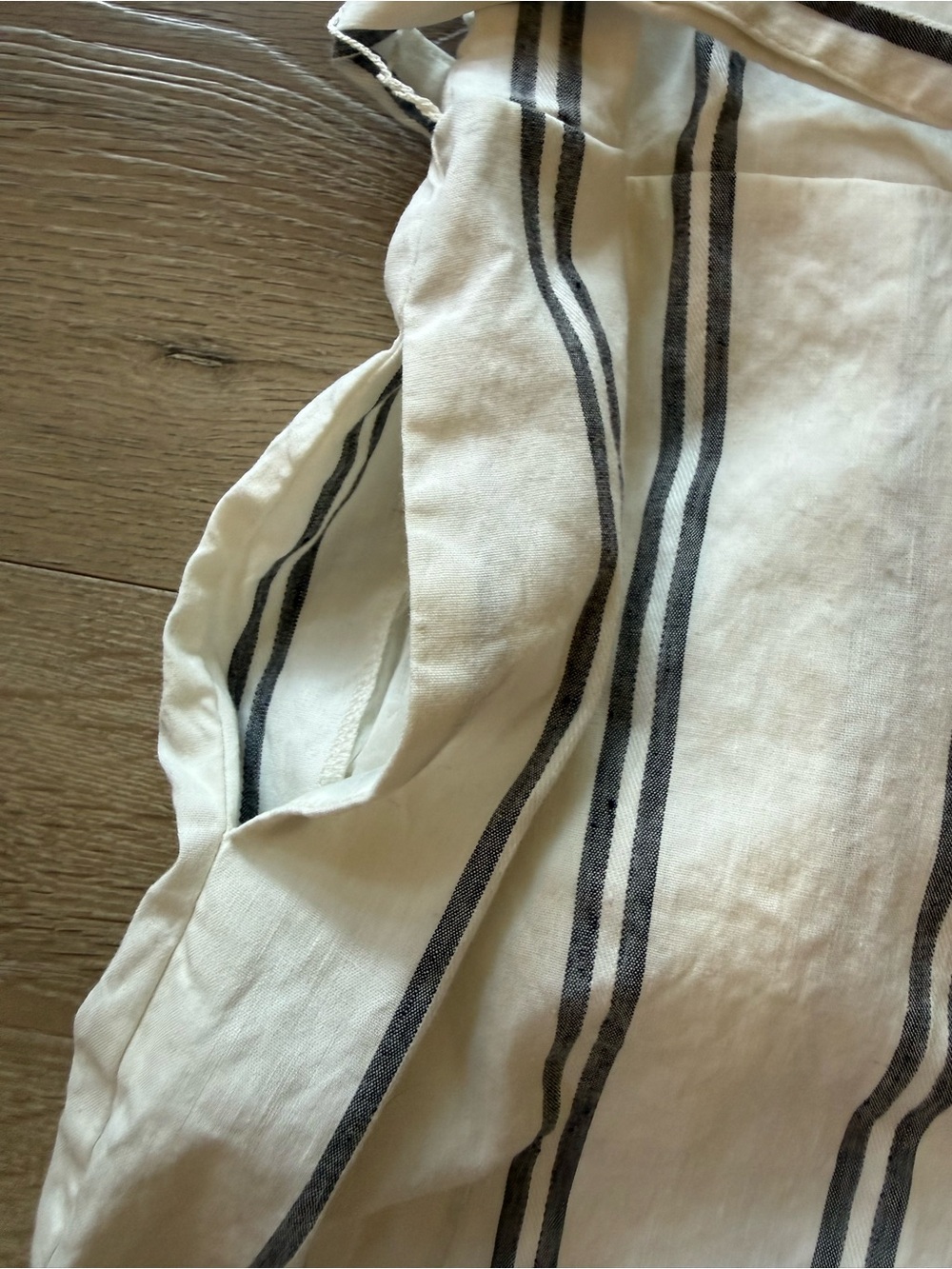 GAP White Jumpsuit with Black Vertical Stripes and Tie Waist - Picture 5 of 10